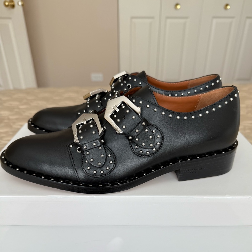 NWT Givenchy Black Elegant Studded Oxfords - Picture 4 of 13